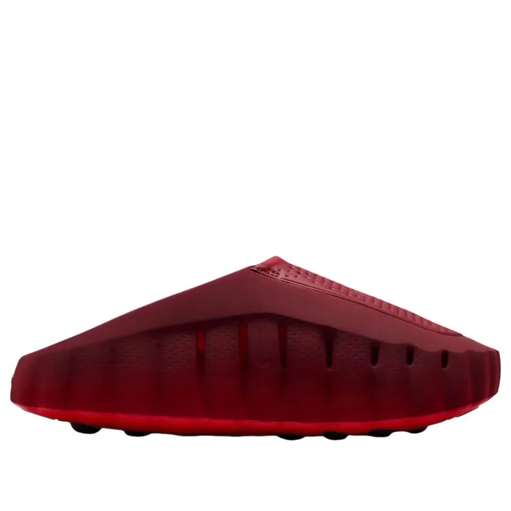 Nike Slip-On Mules – Burgundy / Red