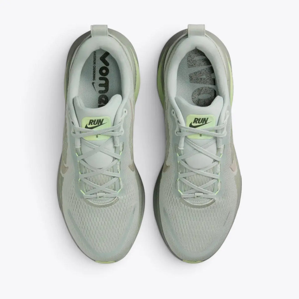 Nike Vomero 18 Running Shoes – Light Silver / College Grey / Barely Volt HM6803-002