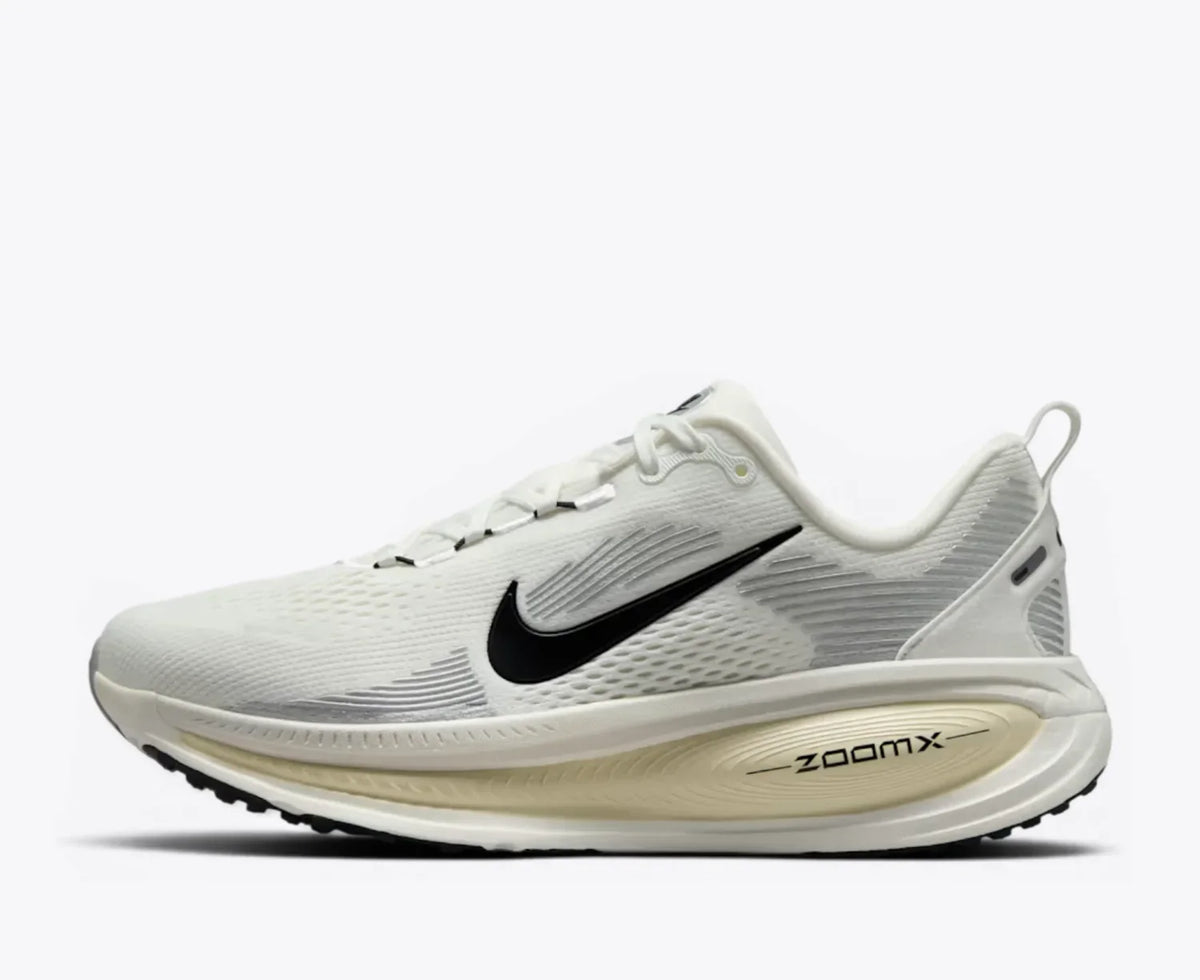 Nike Vomero 18 Running Shoes – Summit White / Coconut Milk HM6804-101