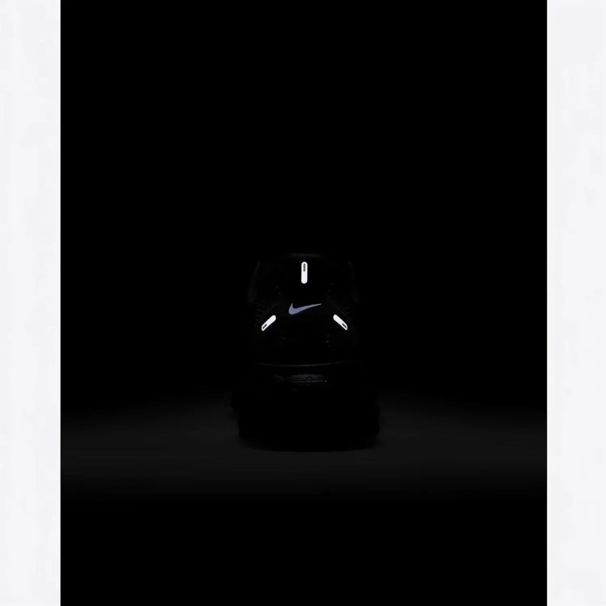 Nike Vomero 18 Running Shoes – Triple Black HM6803-005
