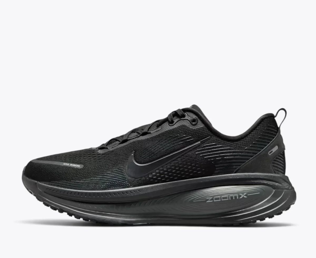 Nike Vomero 18 Running Shoes – Triple Black HM6803-005