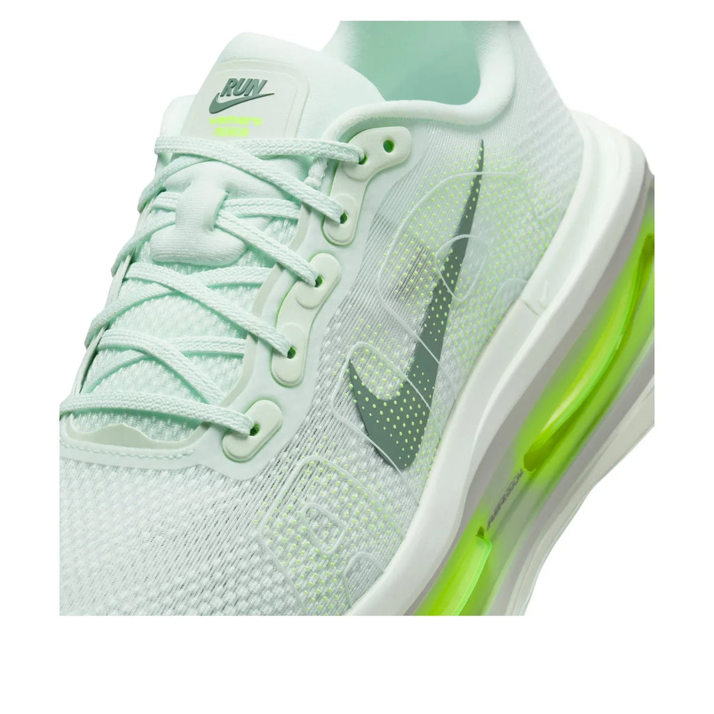 Nike Vomero Premium – Pale Mint / Lime Running Shoes